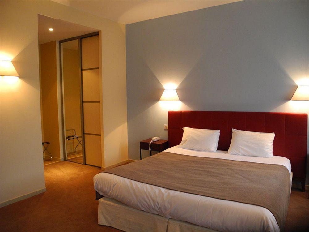 Clarion Suites Corneille Luchon Bagneres-de-Luchon Exterior photo
